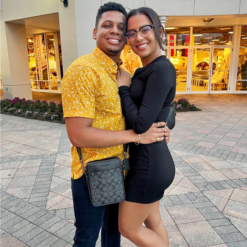 Little Black Dress 🖤 - Picture 2 of 5